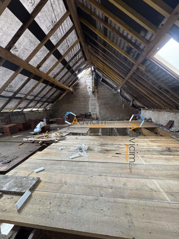 Maison - 90 m² - 3 pièces