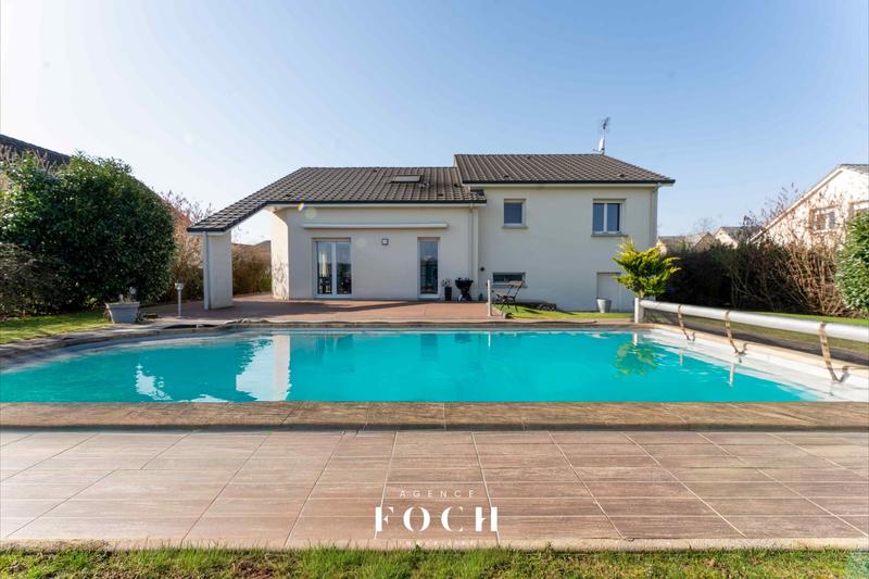 Maison - 155 m² - 6 pièces