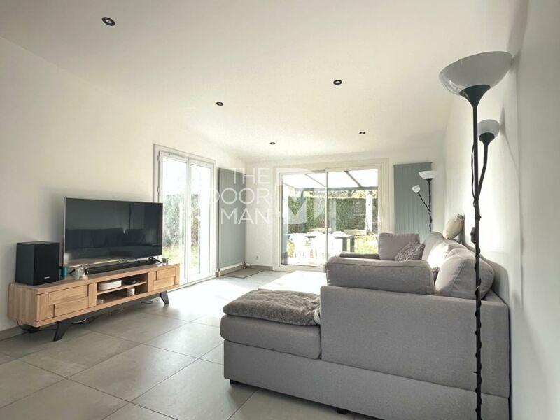 Maison - 89 m² - 5 pièces