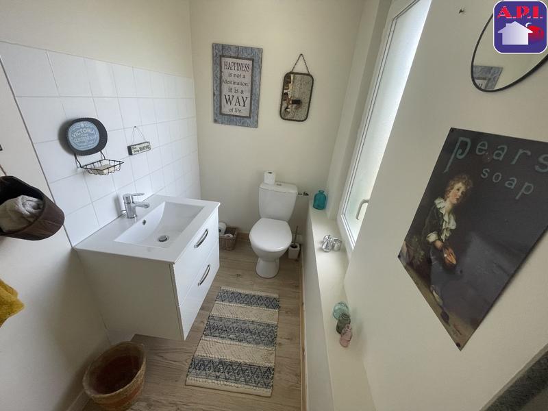 Maison - 186 m² - 8 pièces