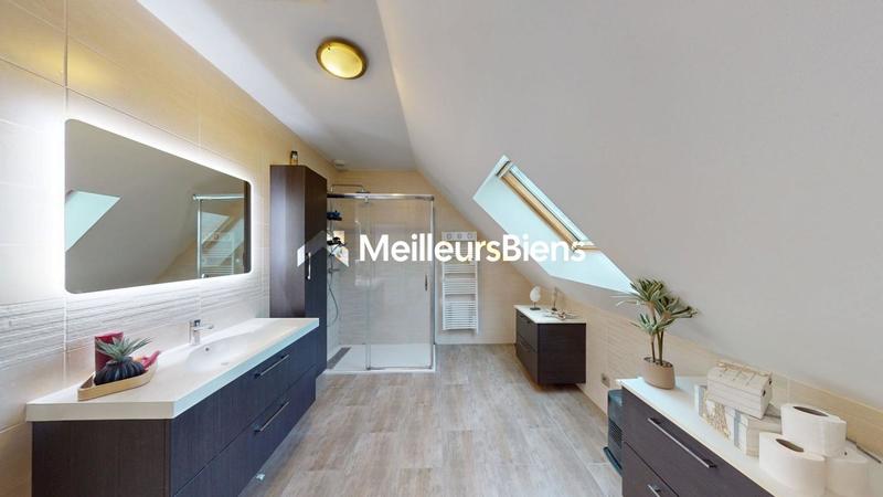 Maison - 114 m² - 5 pièces