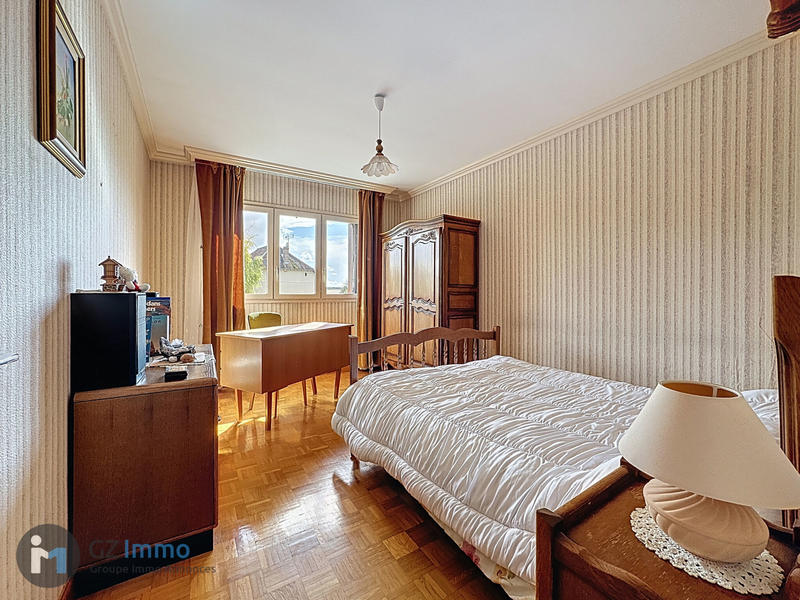 Maison - 137 m² - 6 pièces