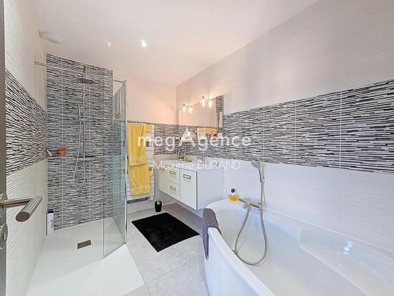 Maison - 166 m² - 6 pièces