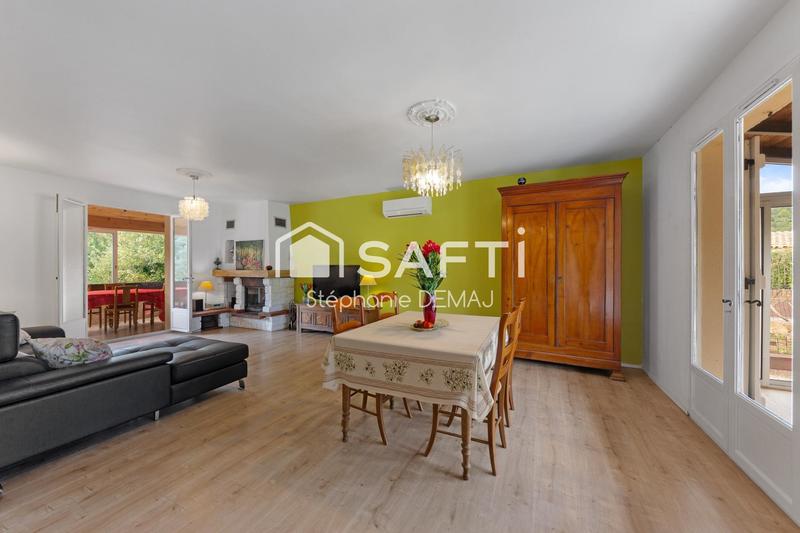 Maison - 137 m² - 5 pièces