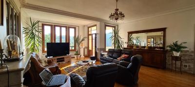 Maison - 279 m² - 6 pièces