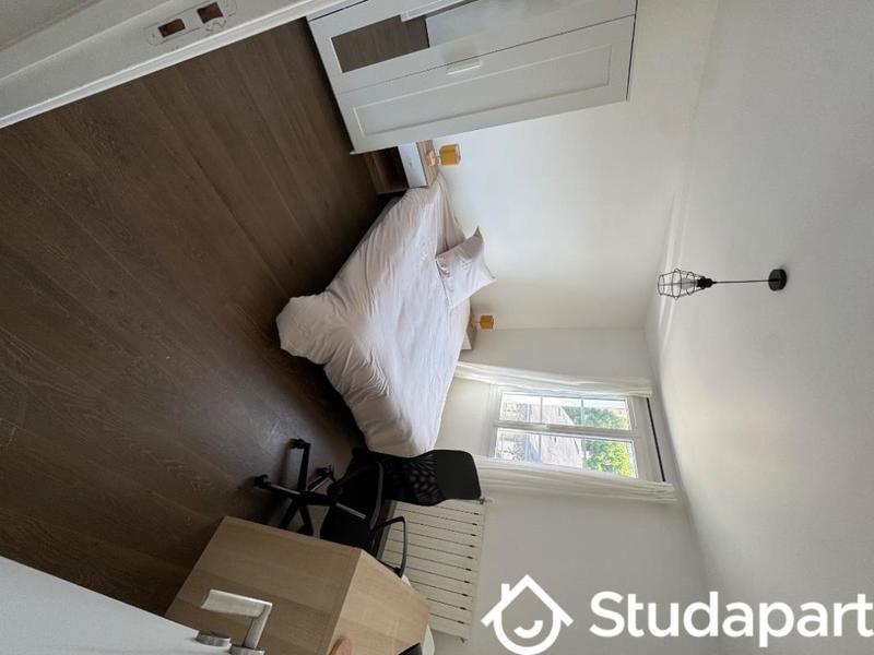 Chambre - 9 m² - 1 pièce