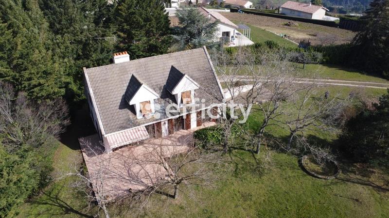 Maison - 182 m² - 5 pièces