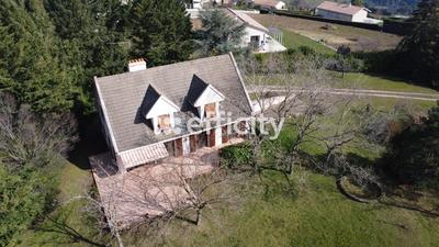 Maison - 182 m² - 5 pièces