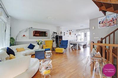 Maison - 170 m² - 5 pièces