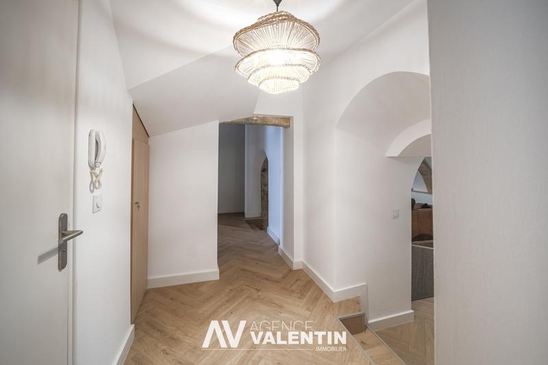 Appartement - 108 m² - 5 pièces