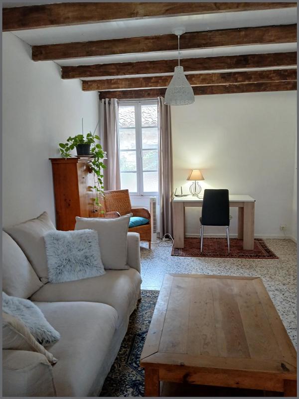 Maison - 800 m² - 32 pièces