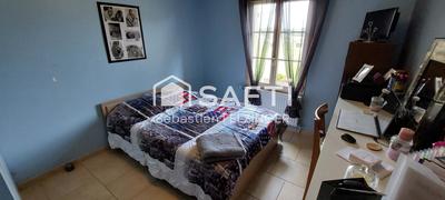 Maison - 185 m² - 9 pièces