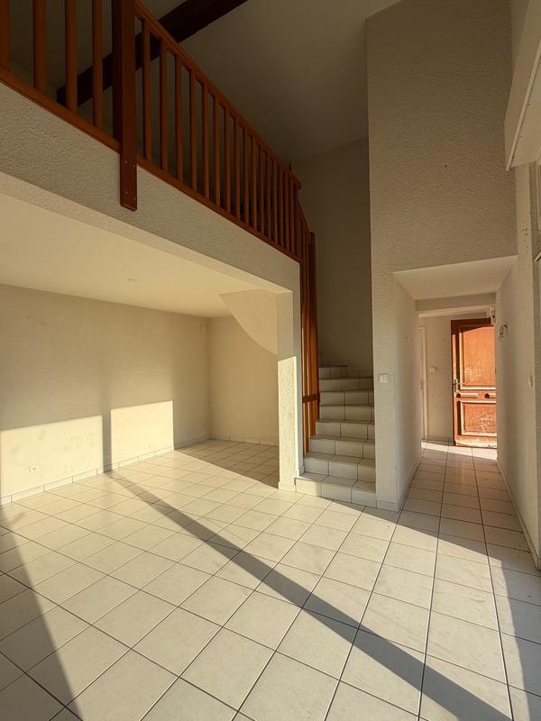 Maison - 200 m² - 8 pièces