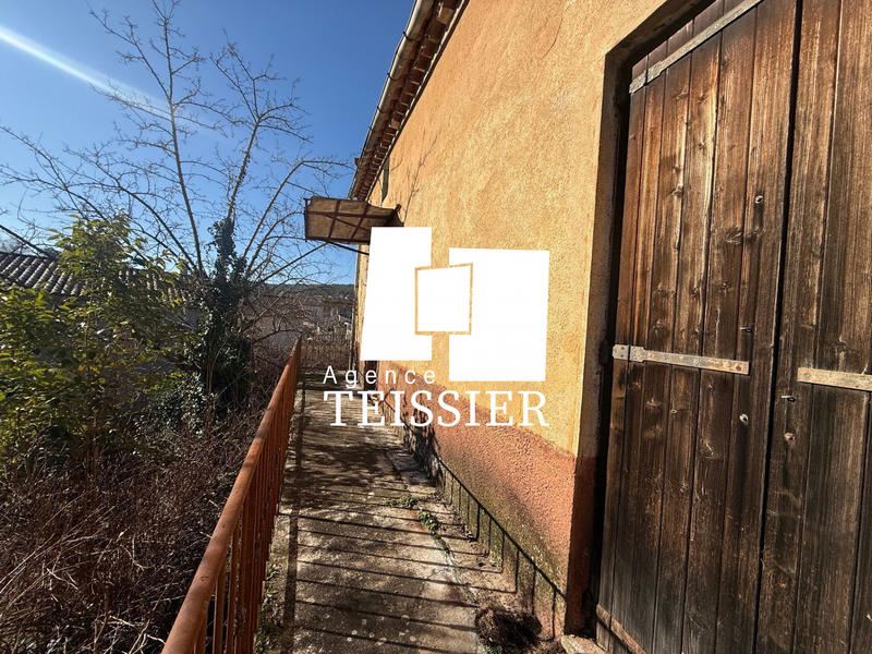 Maison - 100 m² - 2 pièces