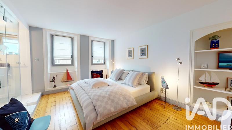 Duplex - 144 m² - 5 pièces