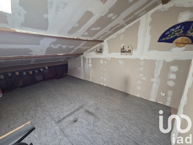 Maison - 104 m² - 6 pièces