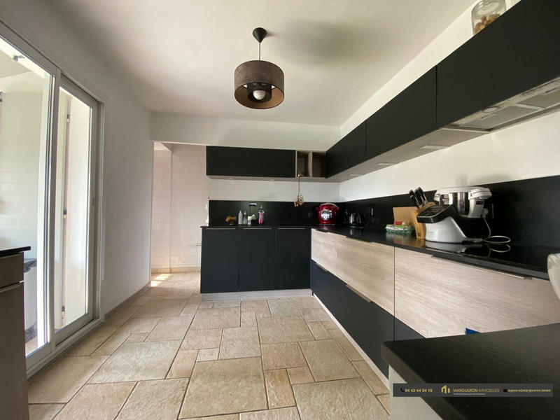 Villa - 130 m² - 6 pièces