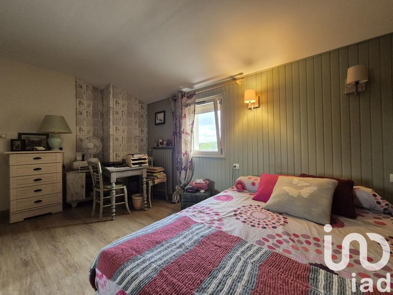 Maison - 227 m² - 6 pièces