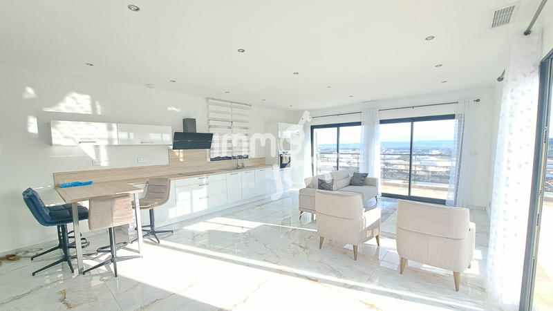 Villa - 130 m² - 5 pièces