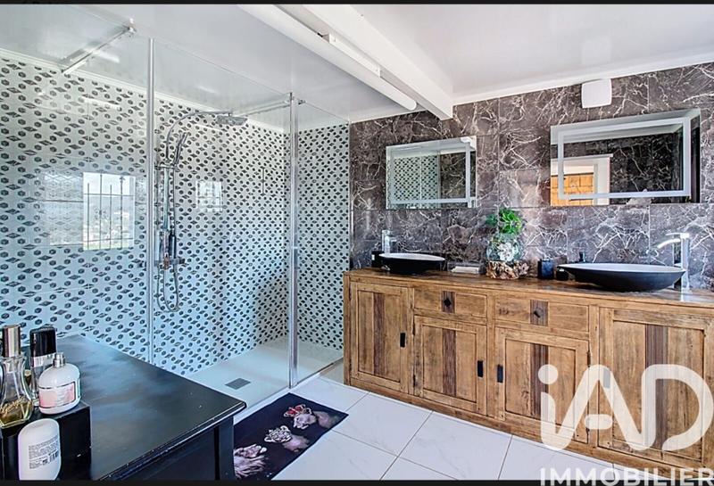 Maison - 143 m² - 5 pièces