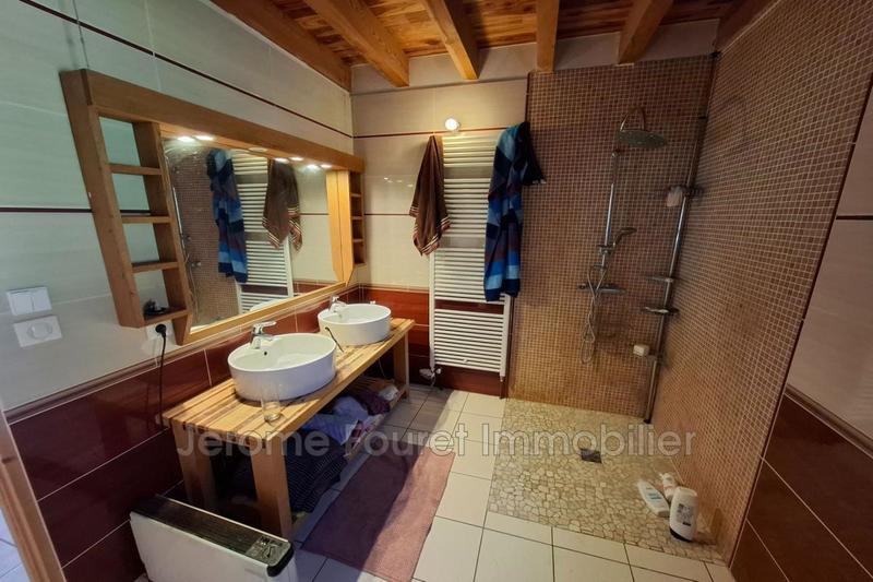 Maison traditionnelle - 147 m² - 6 pièces