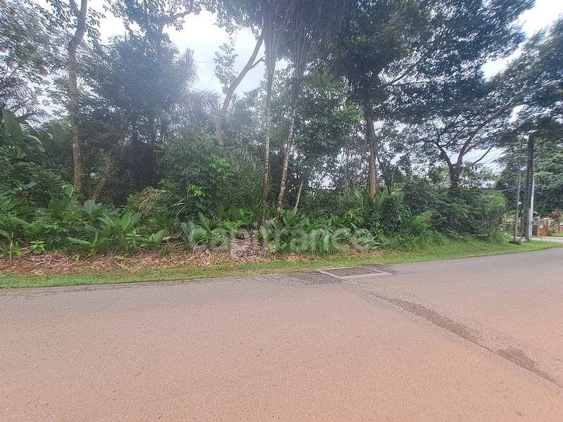 Terrain constructible - 3 444 m²