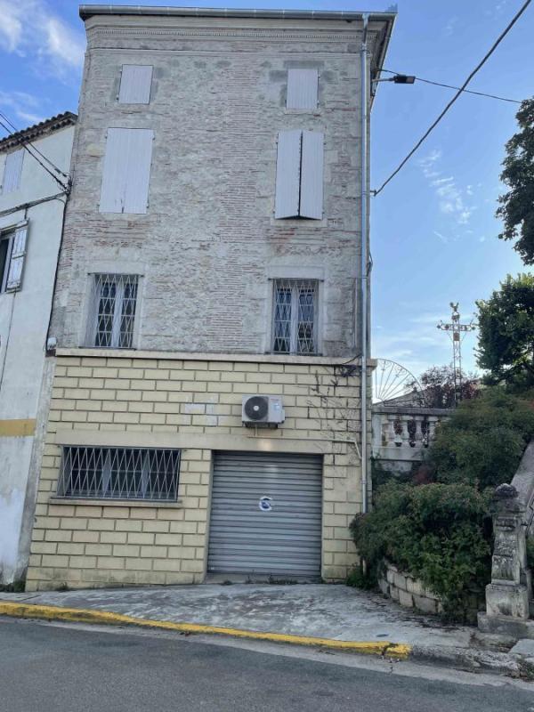 Immeuble - 261 m² - 12 pièces