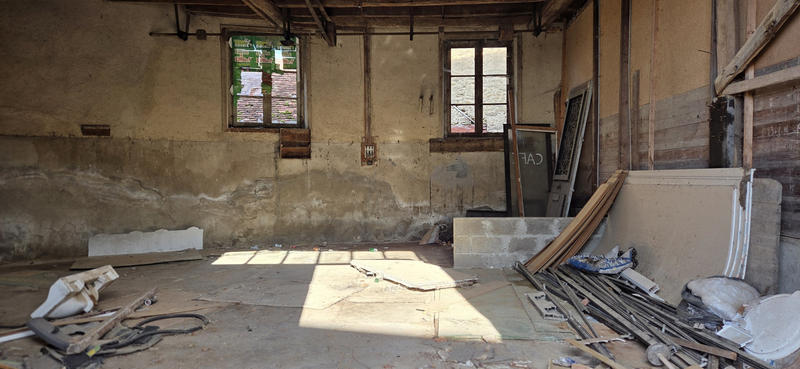 Maison - 220 m² - 7 pièces