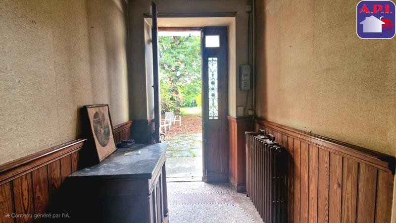 Maison - 220 m² - 7 pièces