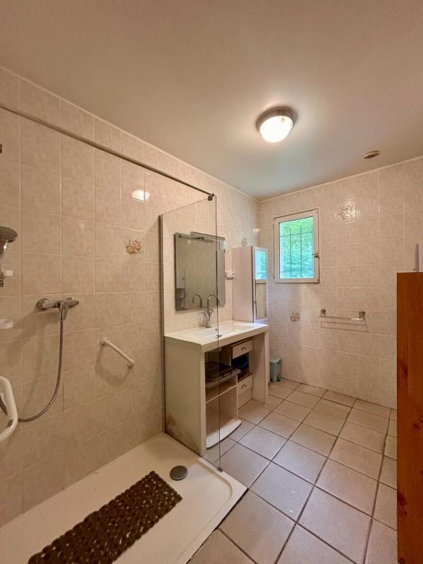 Maison - 181 m² - 8 pièces