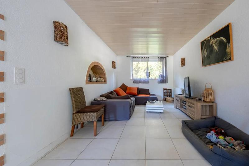 Maison - 253 m² - 7 pièces