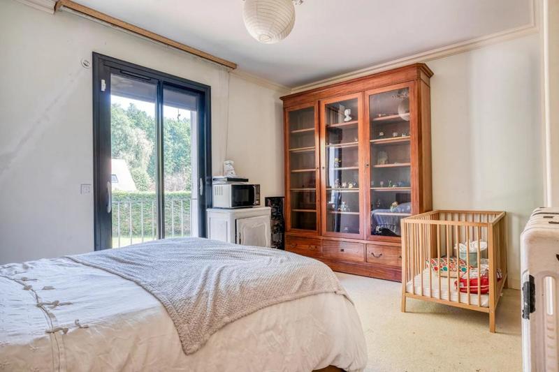 Maison - 210 m² - 8 pièces