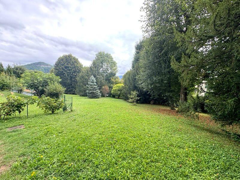 Appartement - 99 m² - 4 pièces