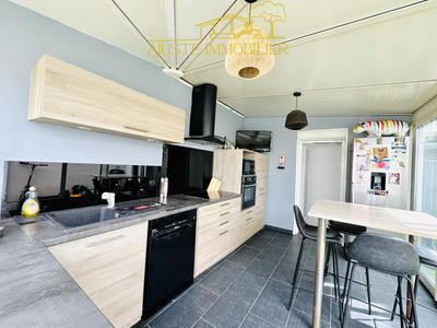 Appartement - 80 m² - 3 pièces