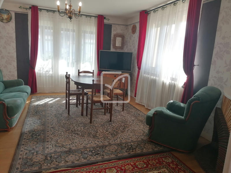 Maison - 110 m² - 5 pièces