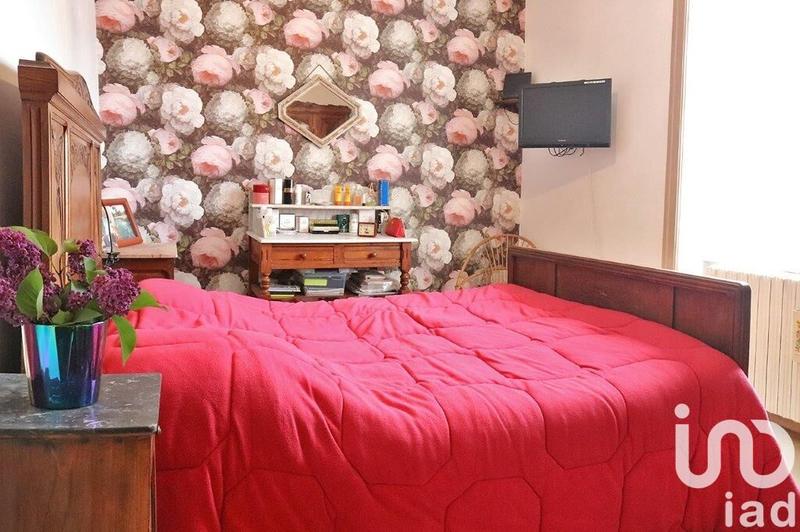 Maison - 220 m² - 9 pièces