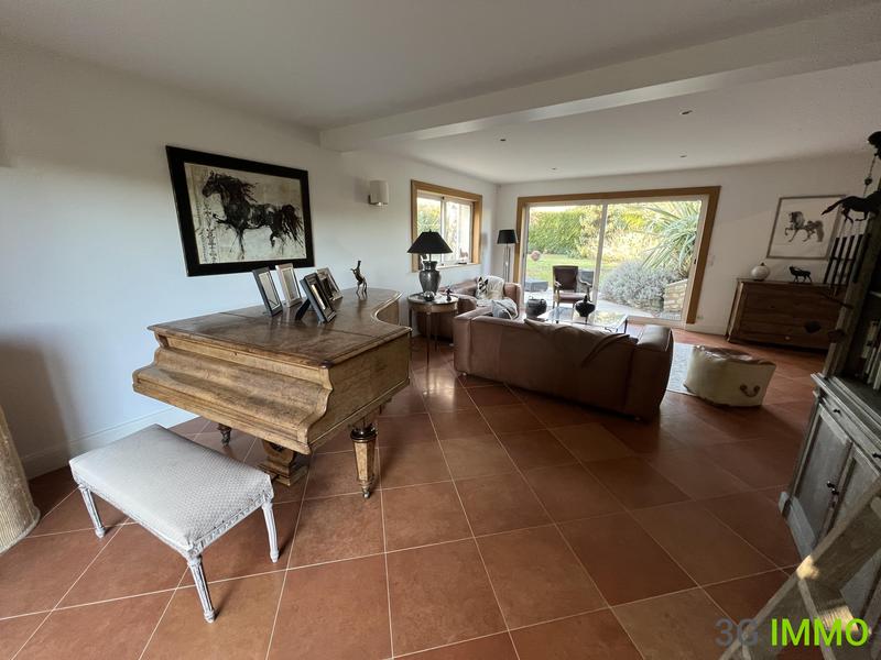 Maison contemporaine - 190 m² - 8 pièces