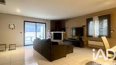 Maison - 99 m² - 4 pièces