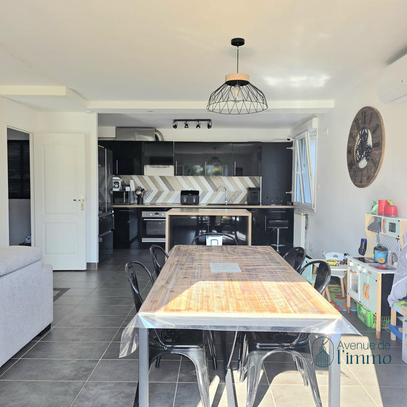 Appartement - 82 m² - 3 pièces