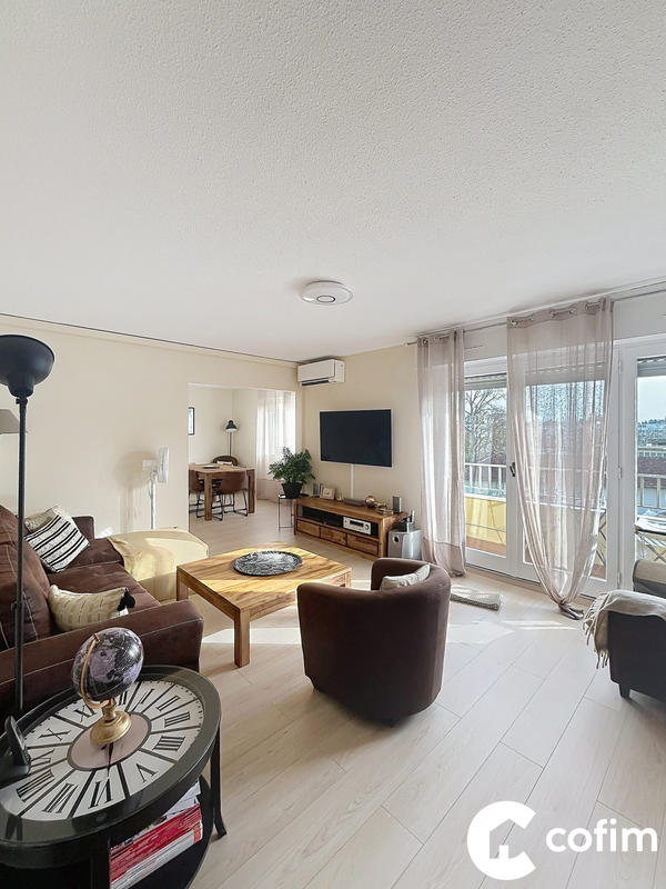 Appartement - 84 m² - 3 pièces