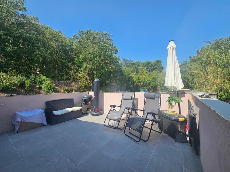 Villa - 345 m² - 14 pièces