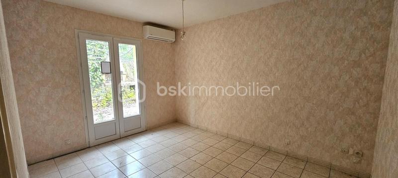 Maison - 270 m² - 10 pièces