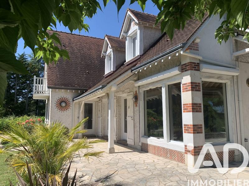 Maison - 192 m² - 8 pièces