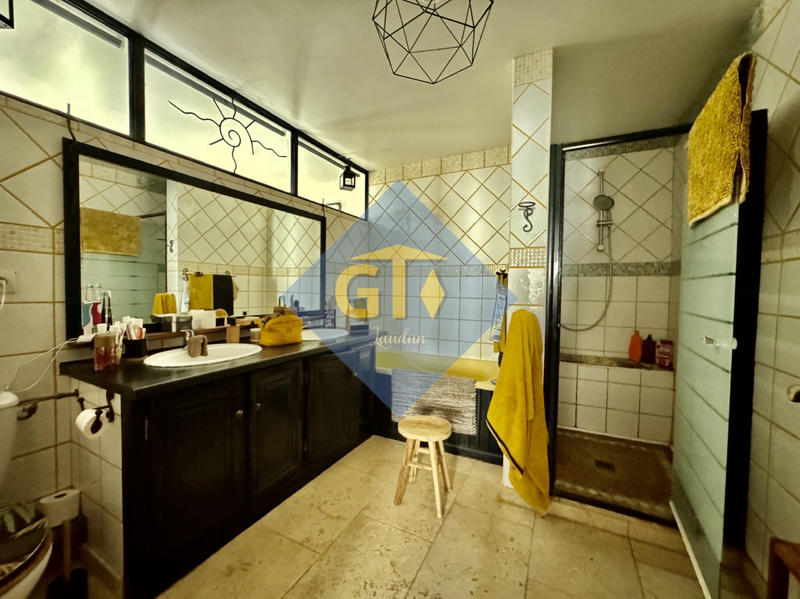 Villa - 162 m² - 6 pièces