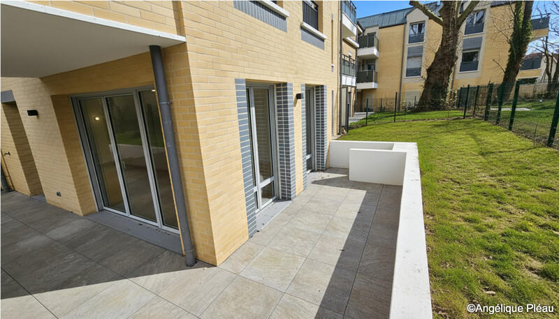 Appartement - 94 m² - 4 pièces