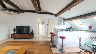 Appartement - 81 m² - 3 pièces