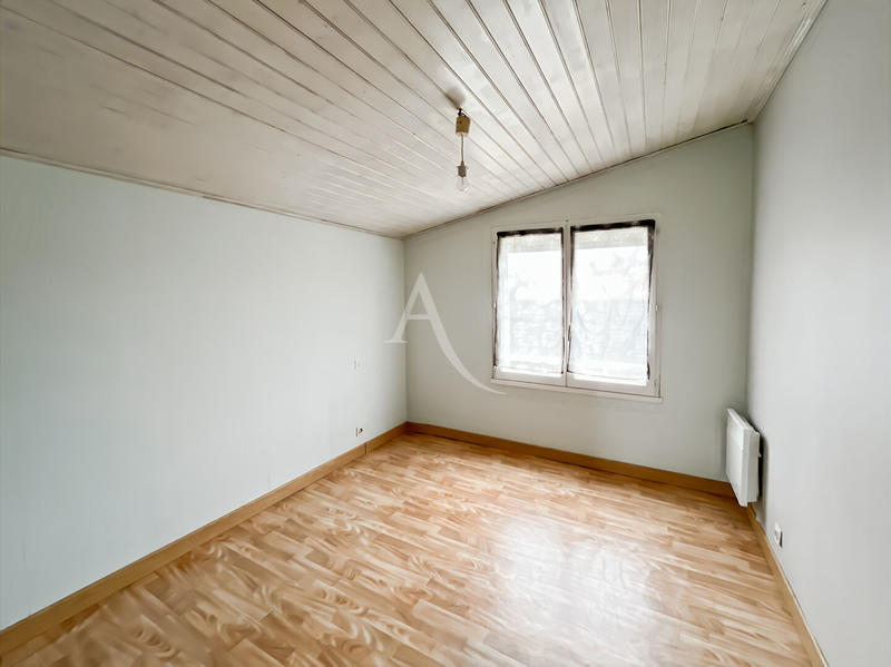 Maison - 121 m² - 5 pièces