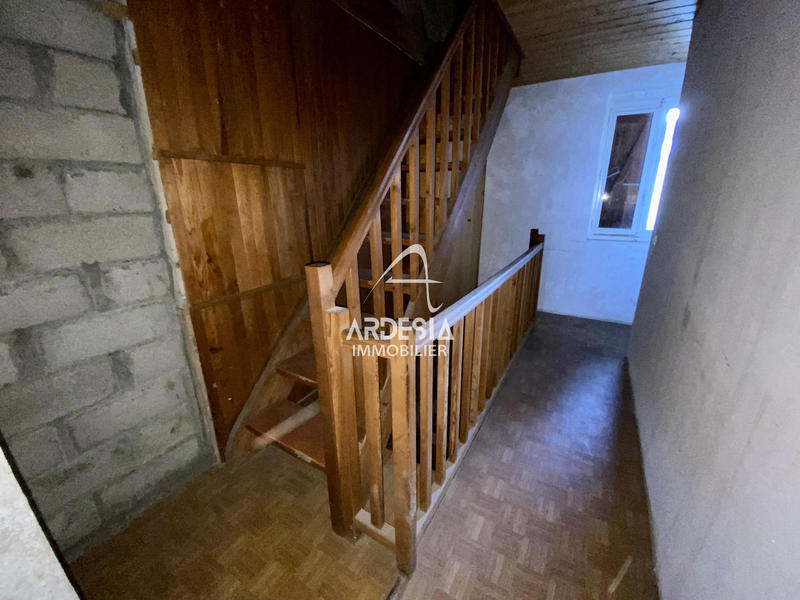 Maison - 90 m² - 6 pièces