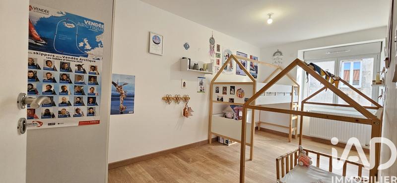 Maison - 122 m² - 7 pièces