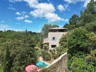 Maison en pierre - 220 m² - 6 pièces